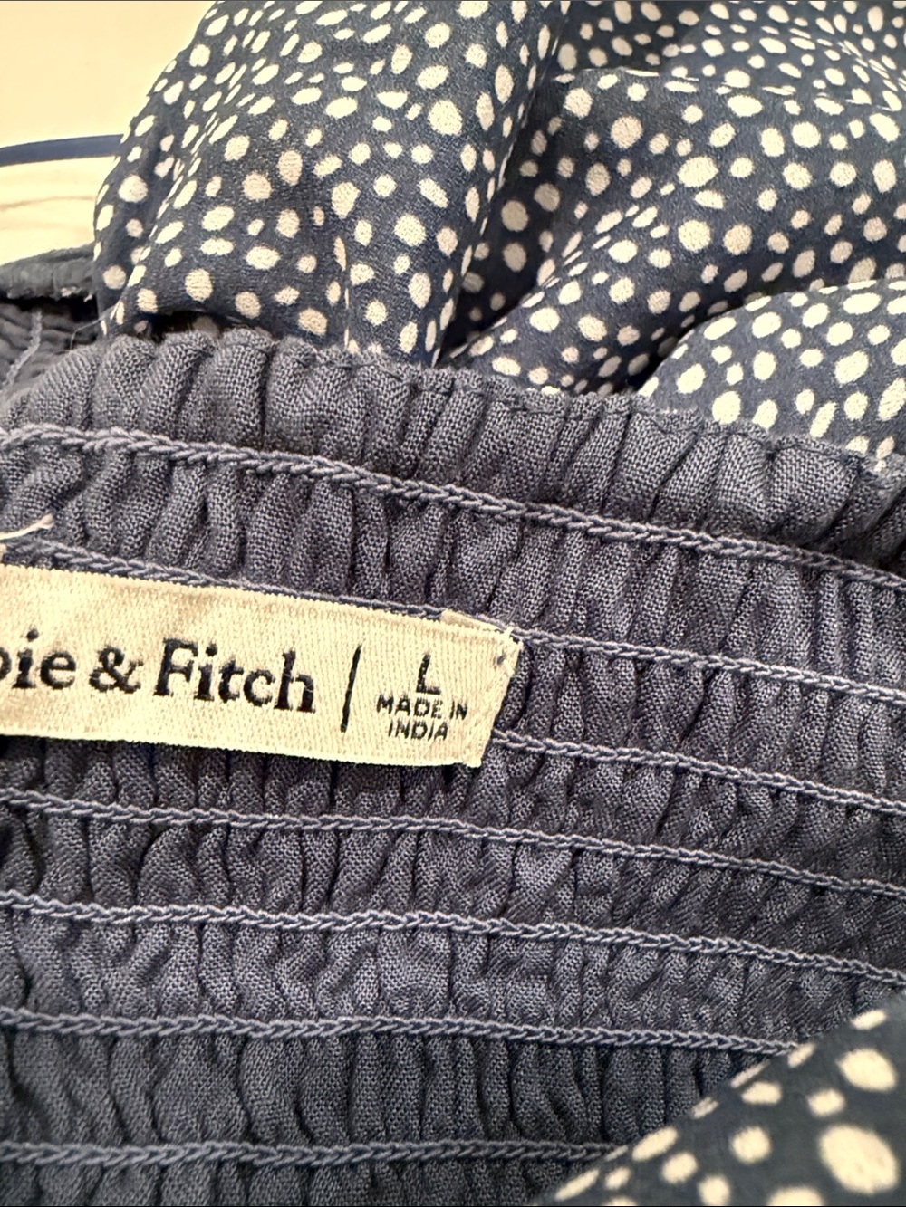 Abercrombie & Fitch Navy Puff Sleeve Polka Dot Crop Top - Picture 4 of 4